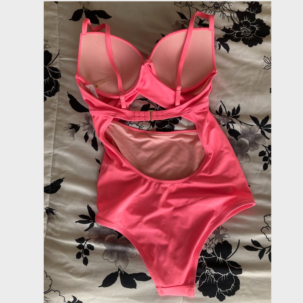 Coral Pink One-Piece Cut Out Swimsuit - Picture 4 of 7